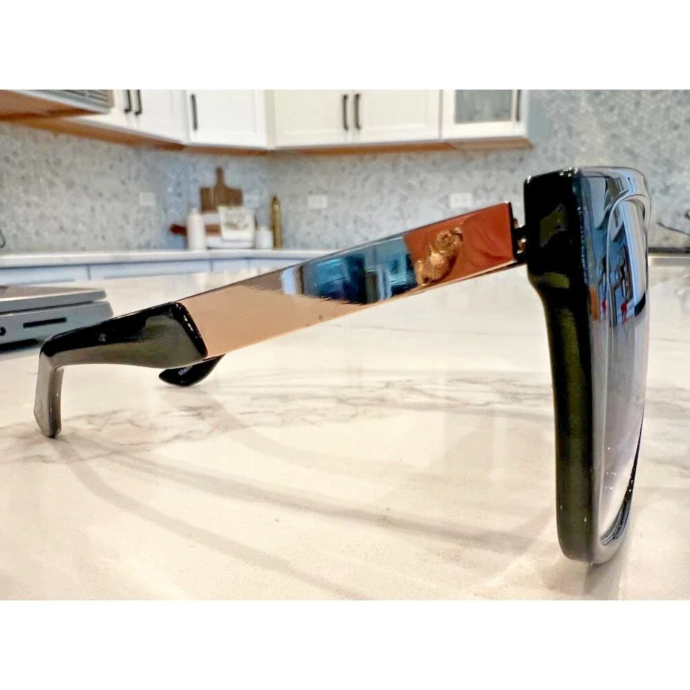 Quay Australia Incognito Sunglasses  Black/Gold  56mm Square Frame Gradient Lens